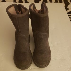 Girls boots